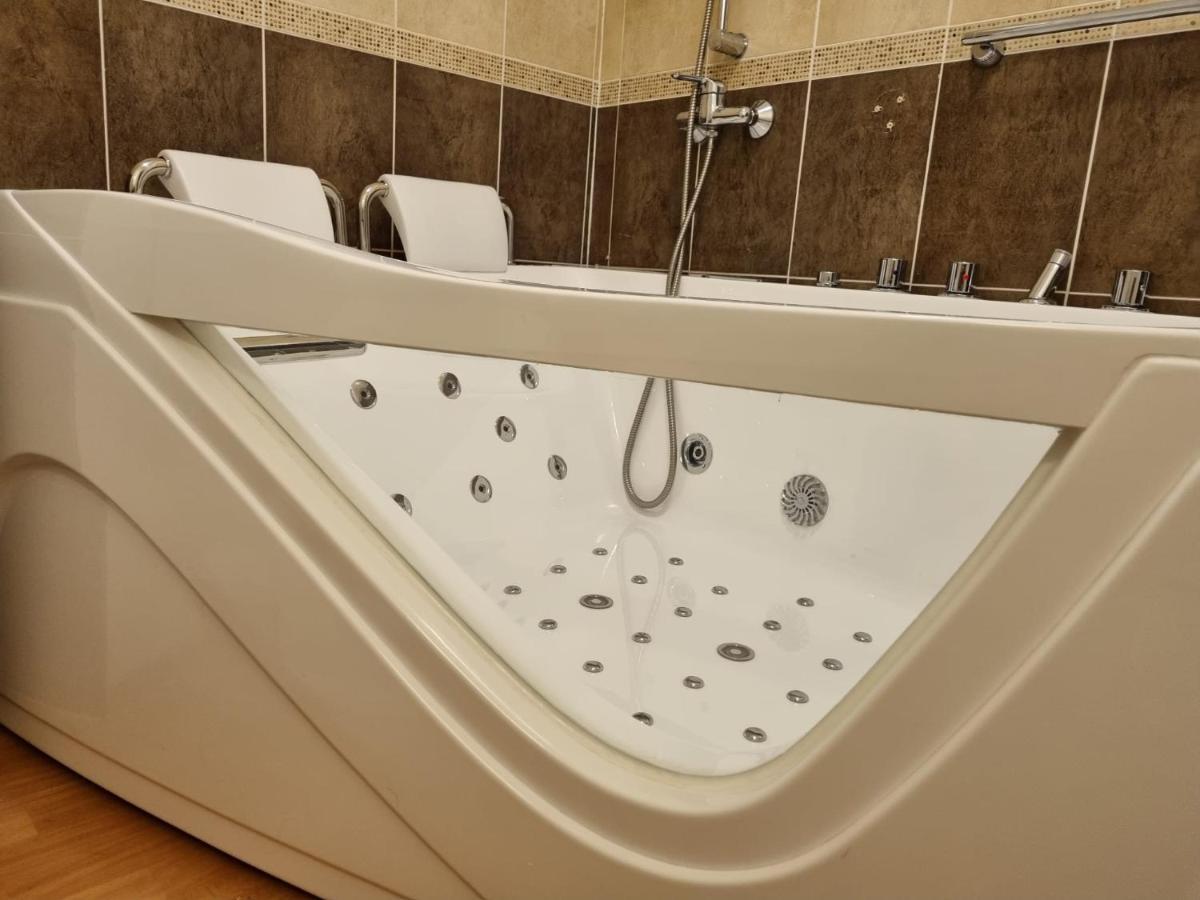 Les Orres 1800 Appartement 4 P Jacuzzi Balneo Prive Vue Piste Piscine Residence Kültér fotó